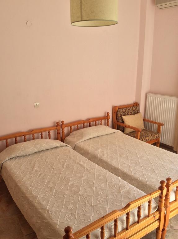 Apartments Rania Toló Szoba fotó
